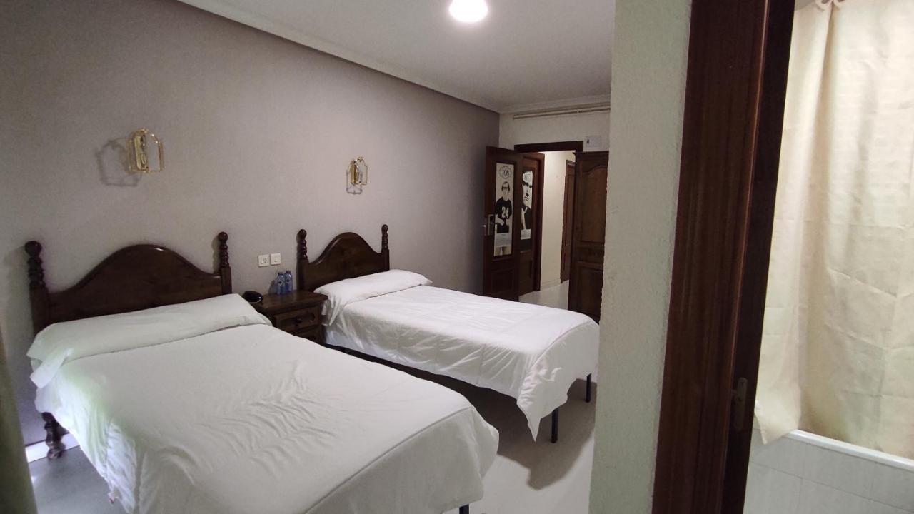 Hotel Emperatriz II Salamanca Esterno foto