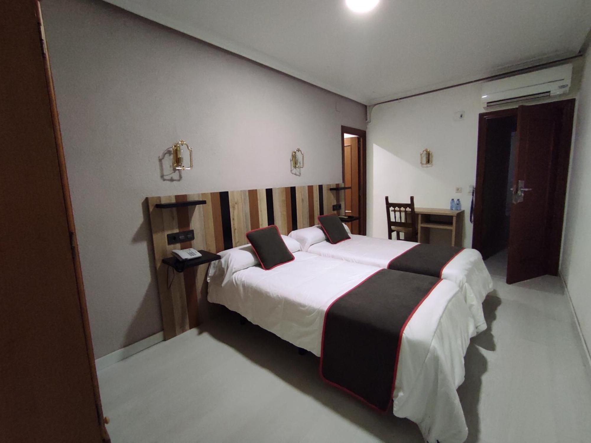 Hotel Emperatriz II Salamanca Esterno foto