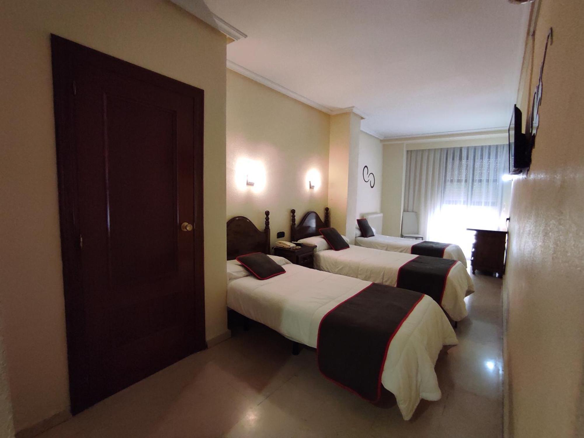 Hotel Emperatriz II Salamanca Esterno foto